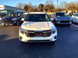 Used 2024 Kia Seltos EX image 2