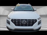 Used 2022 Hyundai Venue SEL image 4