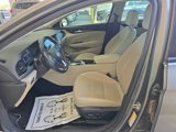 Used 2019 Buick Regal Essence w/ Driver Confidence Package I image 3