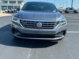 Used 2022 Volkswagen Passat 2.0T R-Line image 2
