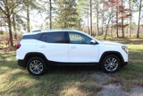 Used 2022 GMC Terrain SLT image 2