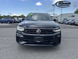 Certified 2022 Volkswagen Tiguan SE R-Line image 2