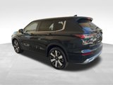 New 2025 Mitsubishi Outlander SE image 4