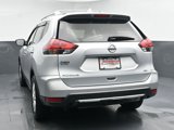 Used 2018 Nissan Rogue SV image 5