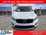 Used 2017 Kia Sorento EX image 2