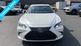 Used 2019 Lexus ES 300h image 2