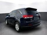 Used 2018 Kia Sorento LX image 4