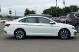 Used 2022 Volkswagen Jetta SEL image 3