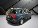Used 2014 Kia Sorento LX image 2