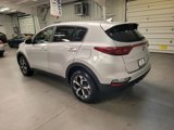 Used 2022 Kia Sportage LX image 4