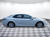 Used 2022 Toyota Camry LE image 5