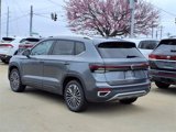 New 2025 Volkswagen Taos SE image 3