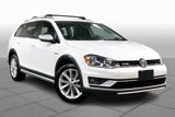 Used 2017 Volkswagen Golf Alltrack S image 2