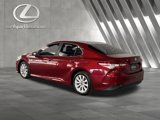 Used 2018 Toyota Camry LE image 2