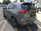 Used 2017 Nissan Rogue SL image 5