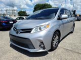 Used 2018 Toyota Sienna XLE image 2