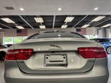Used 2018 Jaguar XE Premium image 5
