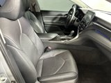 Used 2022 Toyota Camry XSE image 3