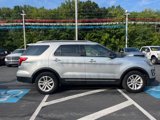 Used 2017 Ford Explorer XLT w/ Equipment Group 202A image 4