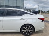 Used 2021 Nissan Altima 2.5 SR w/ SR Premium Package image 3
