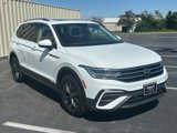 Used 2022 Volkswagen Tiguan SE w/ Panoramic Sunroof Package image 3