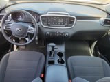 Used 2019 Kia Sorento LX image 4
