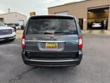 Used 2016 Chrysler Town & Country Touring image 6