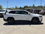 Used 2020 Jeep Cherokee Latitude Plus image 2