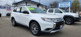 Used 2017 Mitsubishi Outlander ES image 2