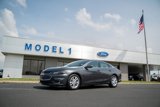 Used 2016 Chevrolet Malibu LT image 2