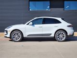 Certified 2024 Porsche Macan image 2