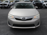 Used 2014 Toyota Camry LE image 3