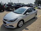Used 2018 Chevrolet Cruze LT w/ Convenience Package image 4