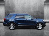 Used 2017 Ford Explorer XLT image 2