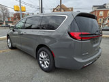 New 2025 Chrysler Pacifica Select image 3