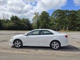Used 2012 Toyota Camry L image 4