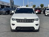 Used 2021 Jeep Grand Cherokee Laredo X image 3