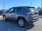 Used 2024 Jeep Compass Sport image 6