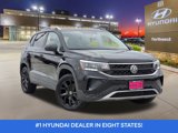 Used 2022 Volkswagen Taos SE w/ Panoramic Sunroof Package image 4