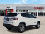 Used 2023 Jeep Compass Latitude image 4