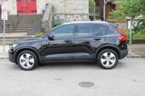 Used 2022 Volvo XC40 T5 Momentum image 4