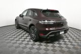 Certified 2024 Porsche Macan image 3