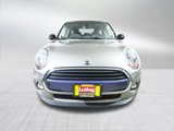 Used 2017 MINI Cooper 4-Door Hardtop image 2