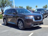Used 2022 Nissan Pathfinder Platinum image 3