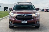 Used 2016 Toyota Highlander XLE image 2