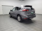 Used 2018 Nissan Rogue SV image 5