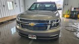 Used 2018 Chevrolet Suburban Premier image 2
