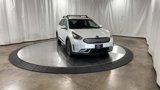Used 2017 Kia Niro EX image 3