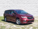 Used 2023 Chrysler Pacifica Touring-L image 1