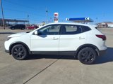 Used 2019 Nissan Rogue Sport S image 2